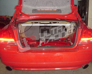 Ultra Racing stražnja opornica za Volvo S60/S60R I (P2)