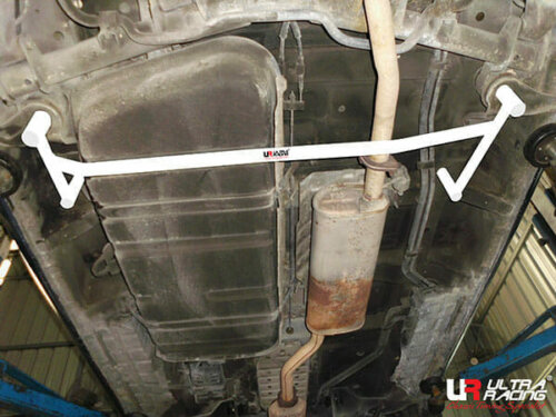 Ultra Racing rear lower chassis brace for Hyundai Trajet I (FO)