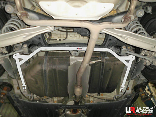 Ultra Racing rear lower chassis brace for Suzuki Kizashi I 2.4 2WD