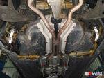 Ultra Racing rear lower chassis brace for Mercedes-Benz R-Class W251