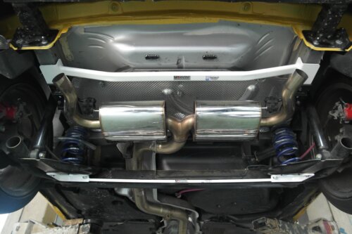 Ultra Racing chassis brace for Renault Clio IV RS