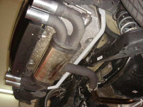Ultra Racing rear torsion bar for VW Golf V 1K