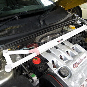 Ultra Racing prednja gornja opornica amortizera za Alfa Romeo GTV I (916)