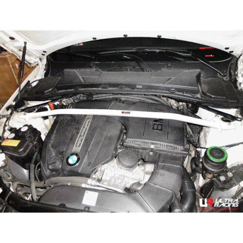 Ultra Racing front upper strut brace for BMW 1 E82 and BMW 3 E90/E92/E93
