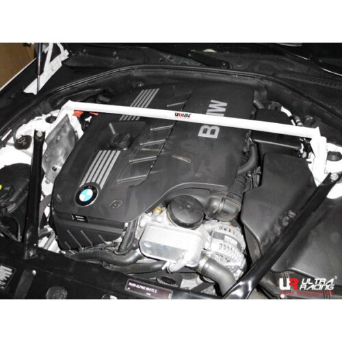 Ultra Racing front strut brace for BMW 5 F10/F18