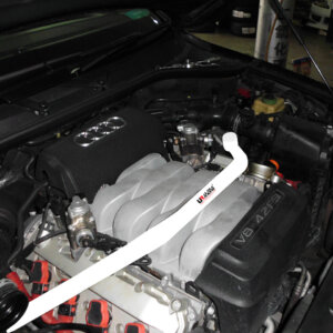 Ultra Racing prednja gornja opornica amortizera za Audi Q7 4L