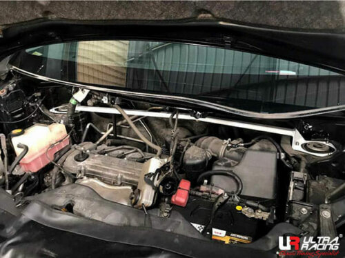 Ultra Racing front upper strut brace for Toyota Alphard/Vellfire AH20 2.4
