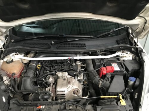 Ultra Racing front strut brace for Ford Fiesta VI JA8