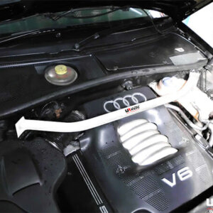 Ultra Racing prednja strutbrace šipka za Audi A6 C5