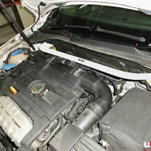 Ultra Racing prednja gornja opornica amortizera za Volkswagen Golf GTI VI (5K) 1.4 TSI