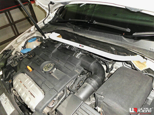 Ultra Racing front upper strut brace for Volkswagen Golf GTI VI (5K) 1.4 TSI