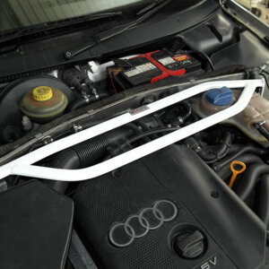 Ultra Racing prednja gornja opornica amortizera za Audi A4 B5 1.8T 2WD