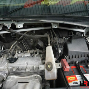 Ultra Racing prednja gornja ukruta amortizera za Toyota Alphard/Vellfire AH30