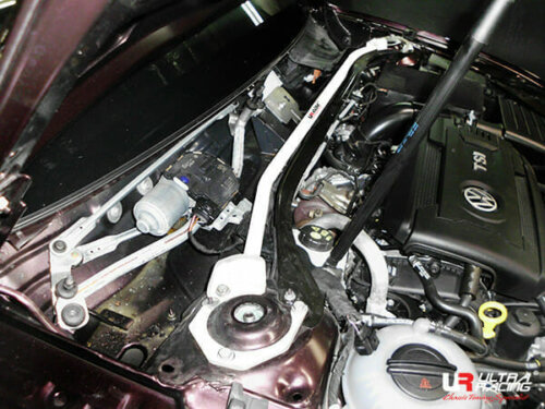 Ultra Racing front upper strut brace for Volkswagen Passat B8 (3G) 1.8/2.0 TSI 2WD