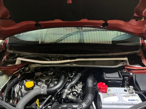 Ultra Racing front upper strut brace for Renault Captur I