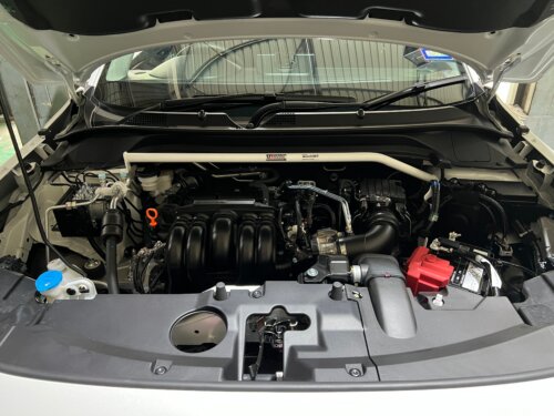 Ultra Racing front upper strut brace for Honda HR-V III (RV)