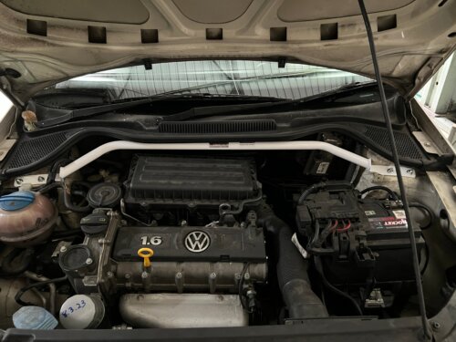 Ultra Racing prednja gornja opornica amortizera za Volkswagen Polo V (6R/6C)