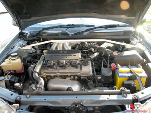 Ultra Racing front upper strut brace for Toyota Camry XV30 2.2 2WD