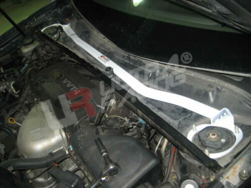 Ultra Racing front upper strut brace for Lexus RX II XU30/Toyota Harrier II XU30