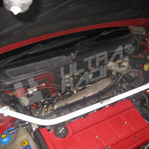 Ultra Racing prednja gornja ukruta amortizera za Fiat Coupe I