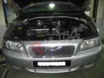 Ultra Racing front upper strut brace for Volvo S80 I