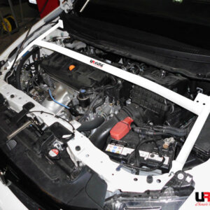 Ultra Racing prednja gornja strut brace za Honda Civic FB (američka izvedba)