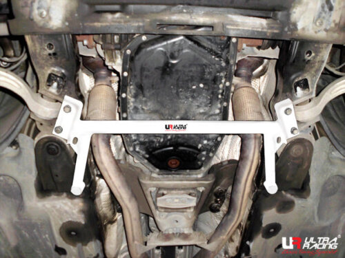 Ultra Racing front lower chassis brace for Audi A6/A7/RS6/RS7/S6 C7