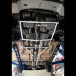 Ultra Racing srednje donje ojačanje šasije za Mini Coupe R58