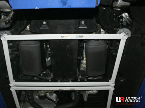 Ultra Racing front lower chassis brace for Audi Q7 I (4L)