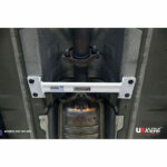 Ultra Racing mid lower chassis brace for Hyundai/Kia 2WD Grandeur/Sonata/Optima/K7 models