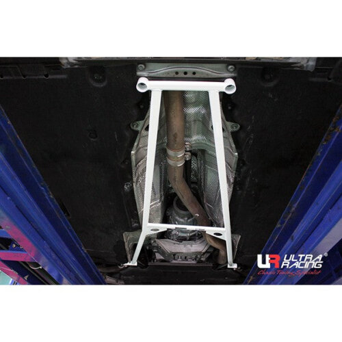 Ultra Racing mid lower chassis brace for Audi A6 C7