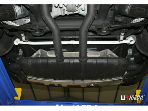 Ultra Racing rear lower chassis brace for Audi Q7 4L/Porsche Cayenne 92A/VW Touareg 7P