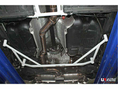 Ultra Racing stražnje donje pojačanje šasije za Audi A3 8V/VW Golf 7 GTI