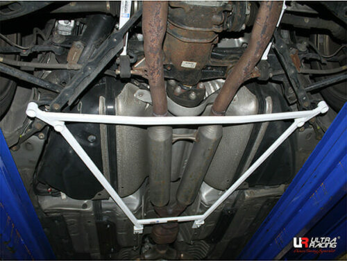 Ultra Racing 6-point rear lower chassis reinforcement for Lexus SC II (Z40)