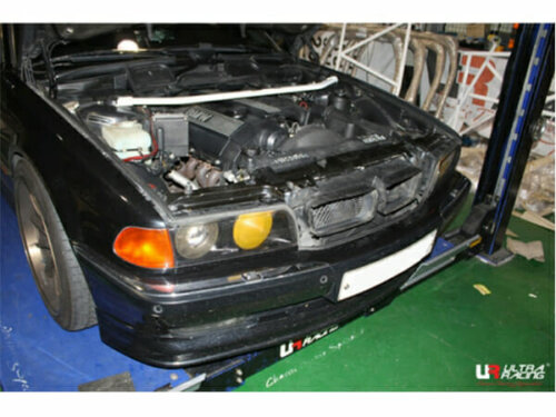 Ultra Racing front upper strut brace for BMW 7 E38