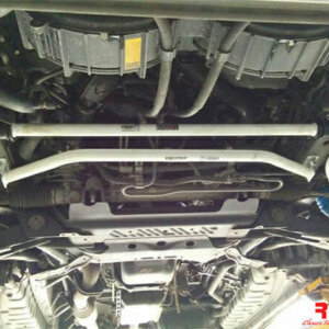 Ultra Racing prednje donje pojačanje šasije za Toyota Hiace/Commuter H200 2.5D 2WD