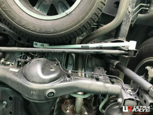 Ultra Racing rear lower chassis brace for Toyota Fortuner II (AN150)