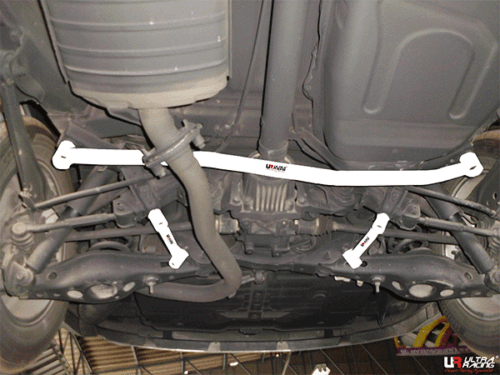 Ultra Racing rear lower chassis brace for Toyota Vanguard (XA30)