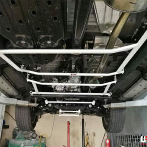 Ultra Racing stražnje donje pojačanje šasije za Toyota Hilux Revo/Rocco/GR VIII