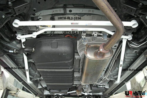 Ultra Racing rear lower chassis brace for Toyota Alphard/Vellfire AH30