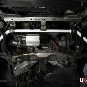 Ultra Racing prednji stabilizator za BMW 5 F10