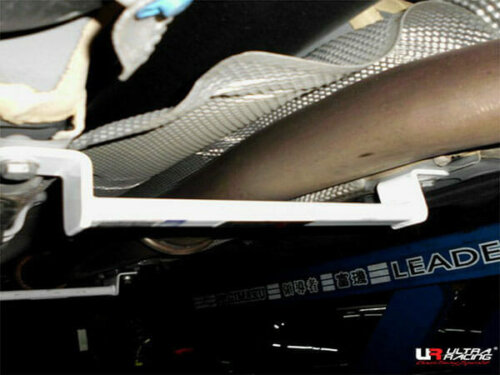 Ultra Racing mid lower chassis brace for Mercedes-Benz A-Class W176/CLA C117/GLA X156