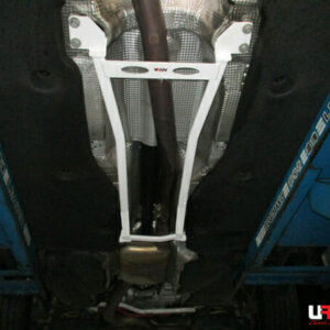 Ultra Racing mid lower chassis brace for Volkswagen Passat B8 (3G) 2.0 TSI 4WD