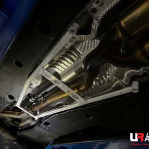 Ultra Racing mid lower chassis brace for Škoda Kodiaq I (NS7)