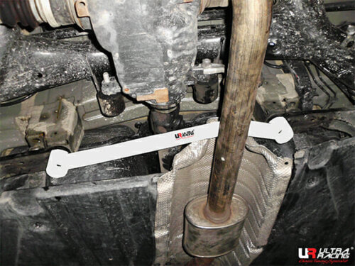 Ultra Racing rear lower chassis brace for BMW X3 F25