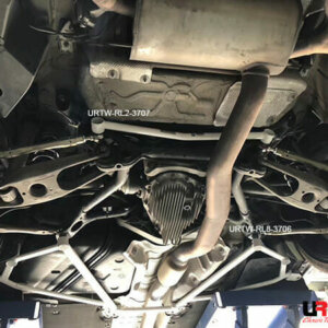 Ultra Racing rear lower chassis brace for BMW M2 F87