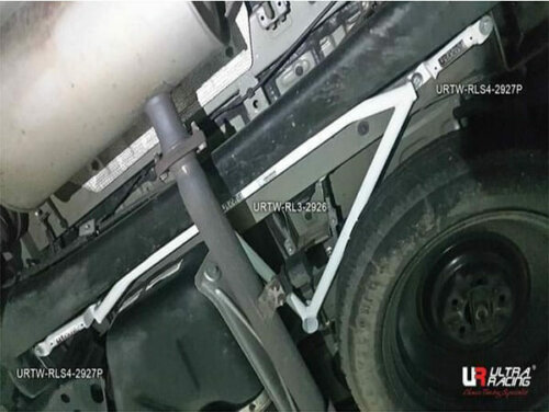 Ultra Racing stražnje donje ojačanje šasije za Toyota Sienna III (XL30) 3.5 V6 2WD