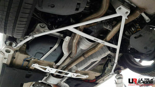 Ultra Racing rear lower chassis brace for BMW X4 G02