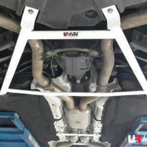 Ultra Racing rear lower chassis brace for Mercedes-Benz E-Class W212/CLS X218