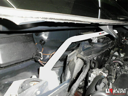 Ultra Racing prednja gornja opornica amortizera za Volkswagen Sharan II (7N) 2.0 TDI